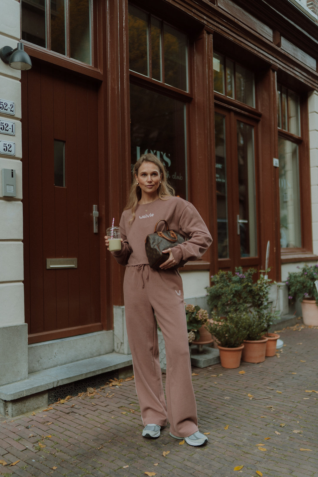 Coco Jogger in Brown Mauve – Wolvie